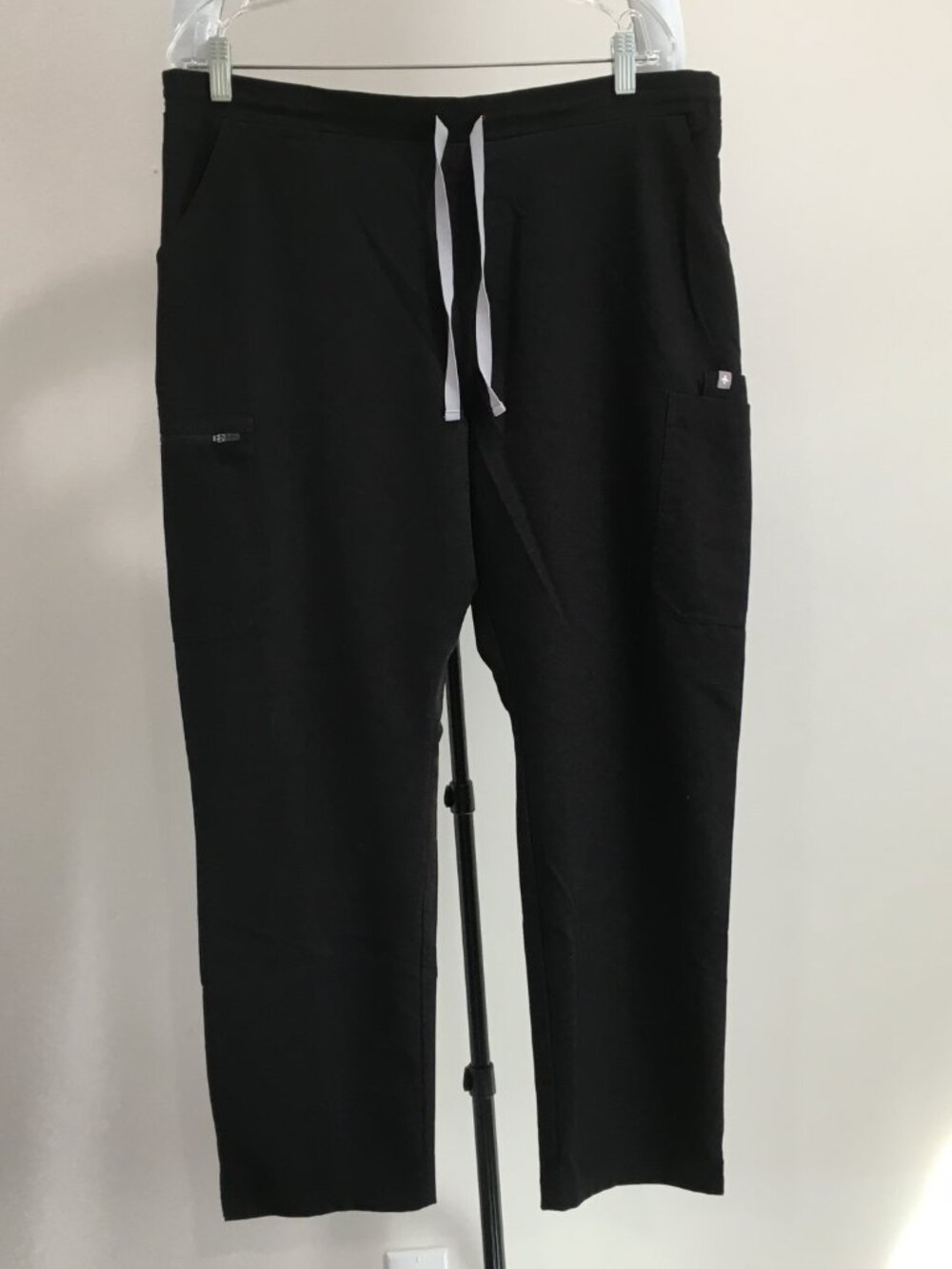 FIGS Black YOLA High Rise Skinny Fit Straight Leg Medical Hospital Scrubs Pant